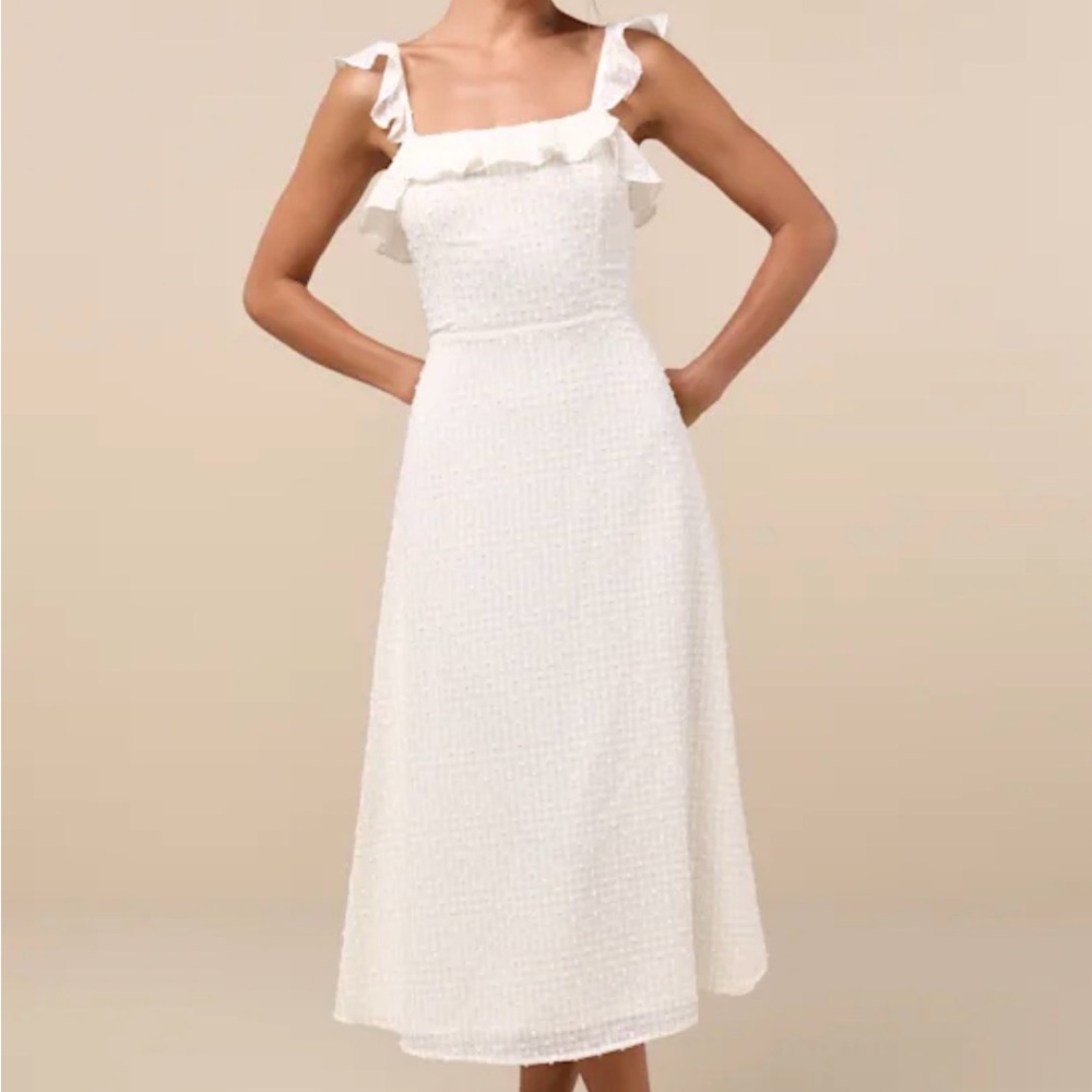 White and beige gingham backless midi dress